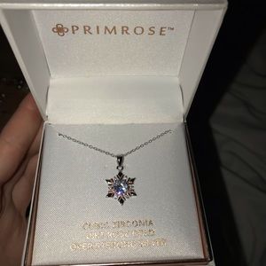 18 KT rose gold snowflake necklace